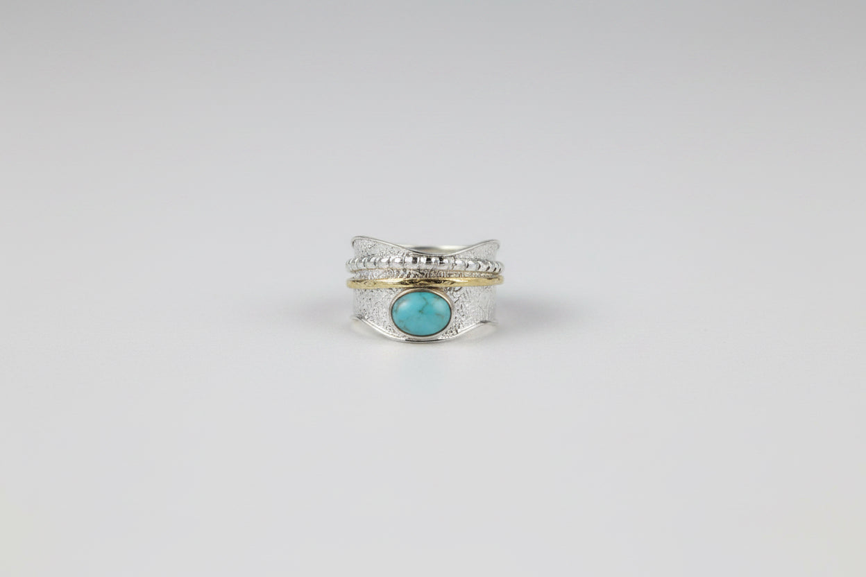 The McKenna Laramar spinner ring