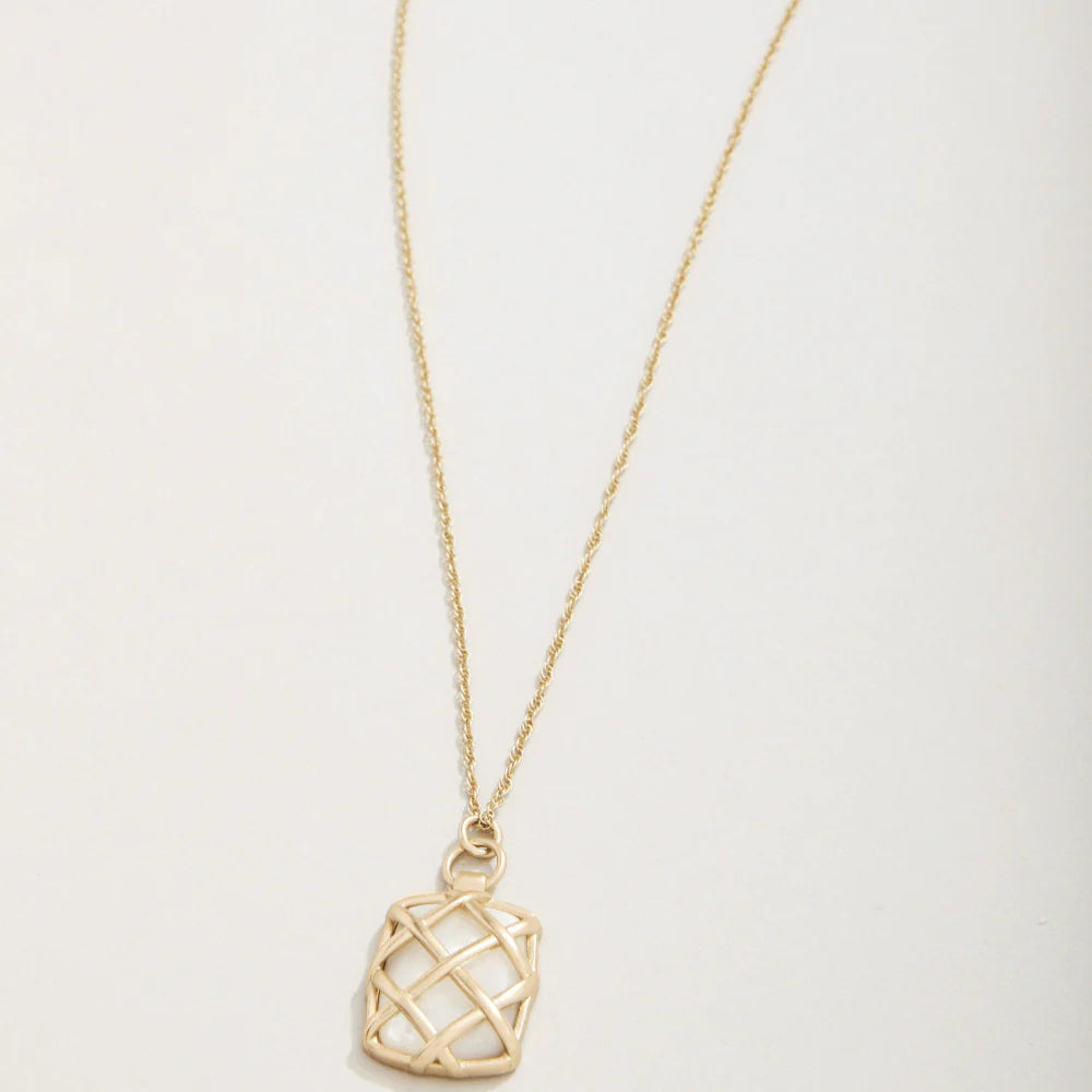 Stonevale Petite Necklace 18" Mother-of-Pearl