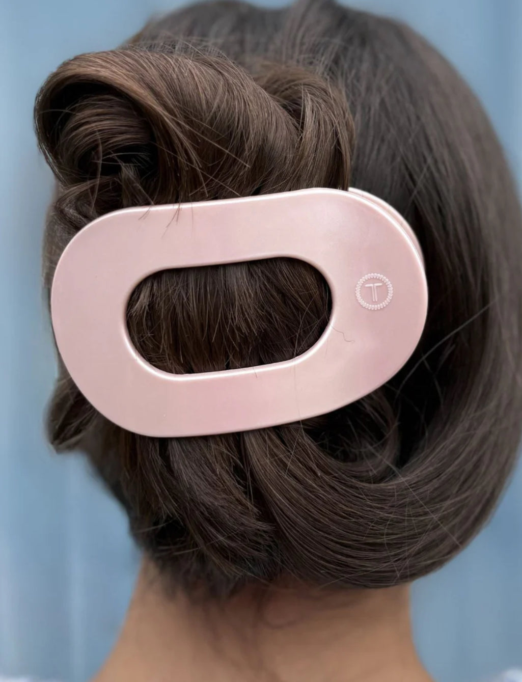 Pearly Pink Flat Round Hair Clip