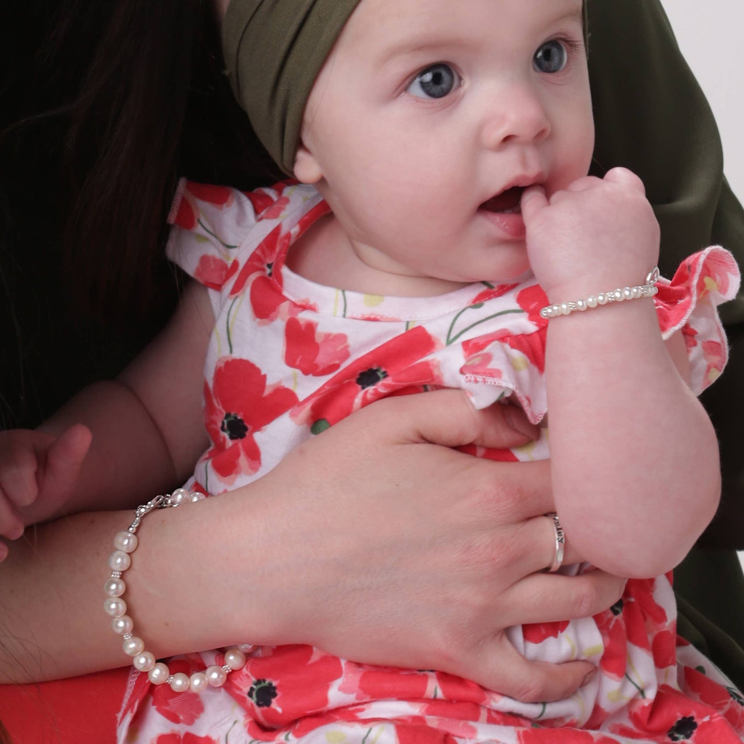 Mom And Me 2-Piece Bracelet Set-Hearts Entwined Baby Gift