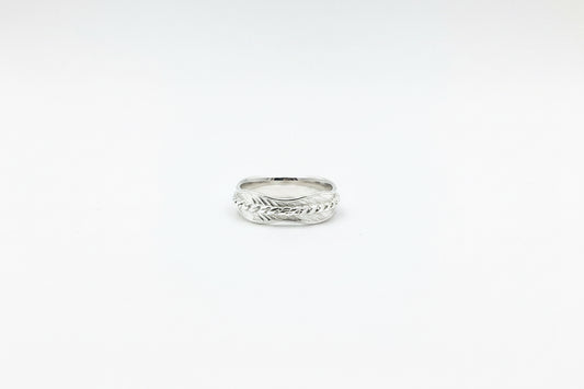 The Carmen spinner ring