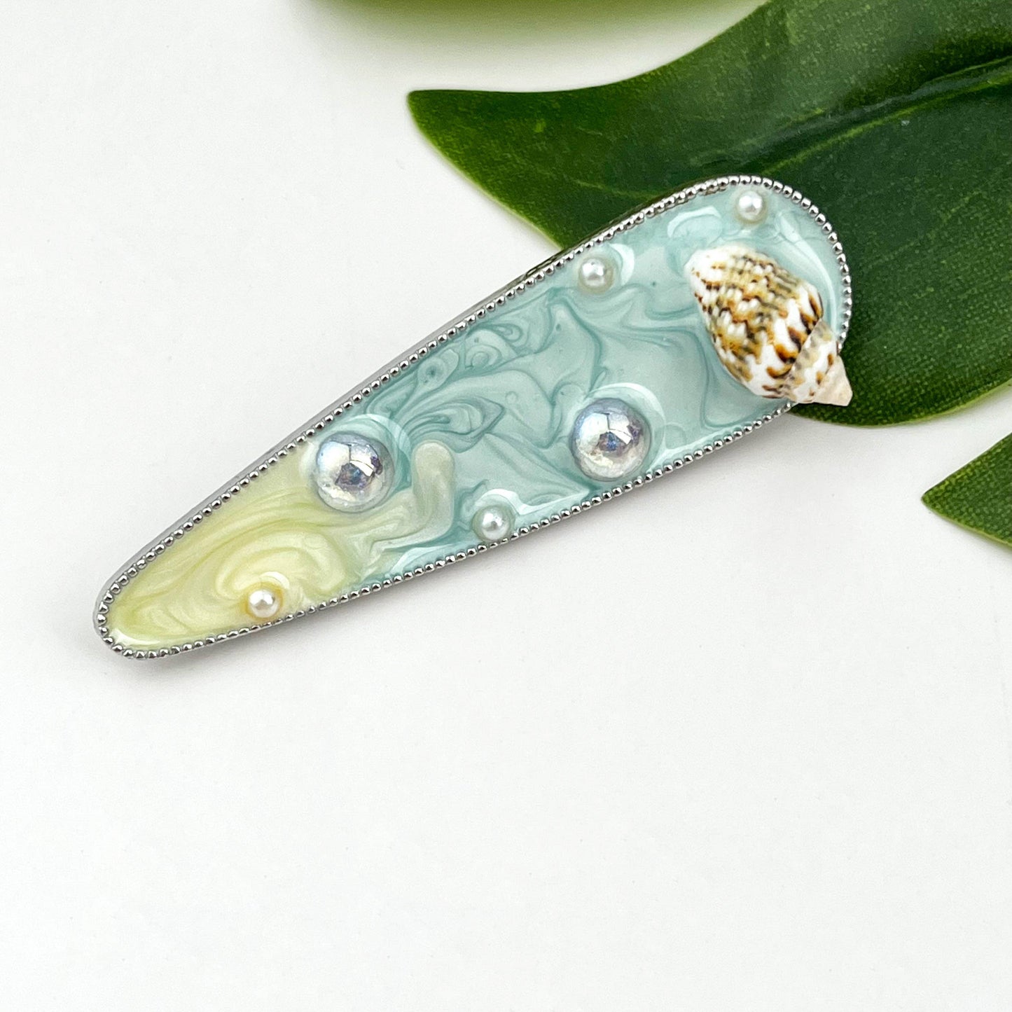 Seashell & Conch Hair Clip, Ocean-Inspired Hair Barrette